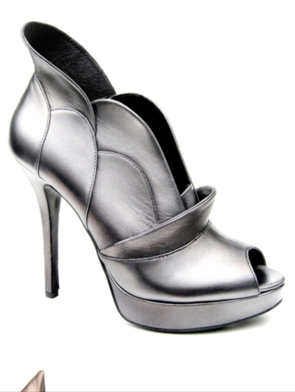 Jerome C. Rousseau Tron Legacy Pewter leather peep-toe pumps  Eu 40 US  9 Rare